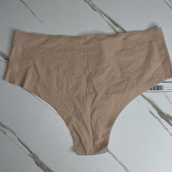 EVERLANE The Invisible High-Rise Thong NWT in Tan SOLDOUT Online - Picture 8 of 9